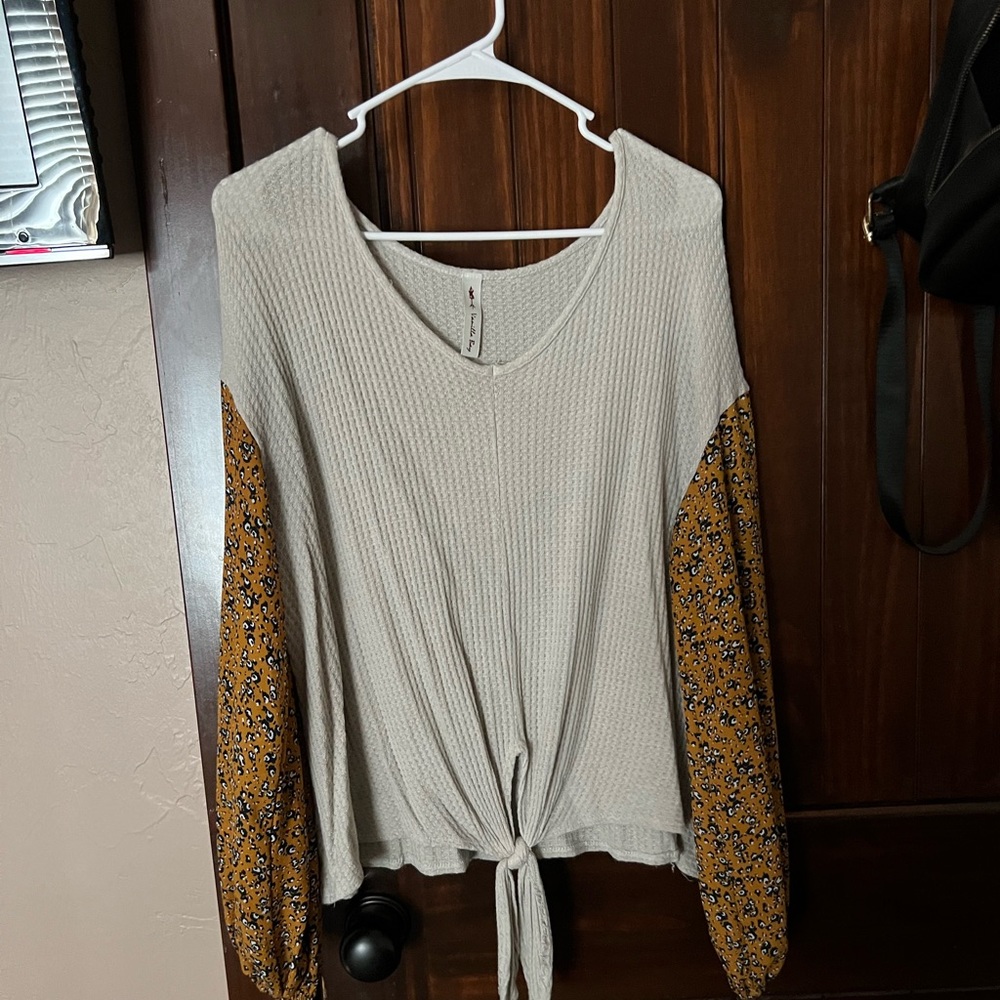 vanilla bay. white blouse